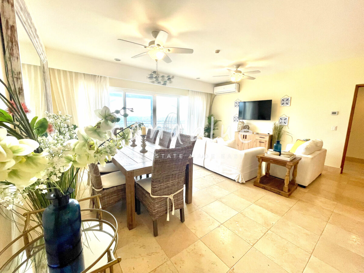 Oceanview Elegance: Luxurious 2-Bed Beachfront Condo — photo 5