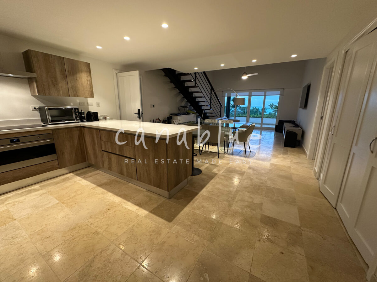 Exclusive Beachfront Penthouse — photo 11