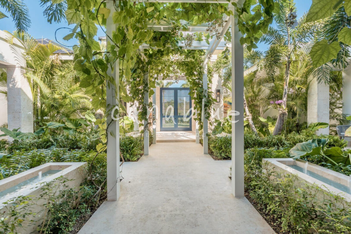 Hacienda Luxe Retreat — photo 5