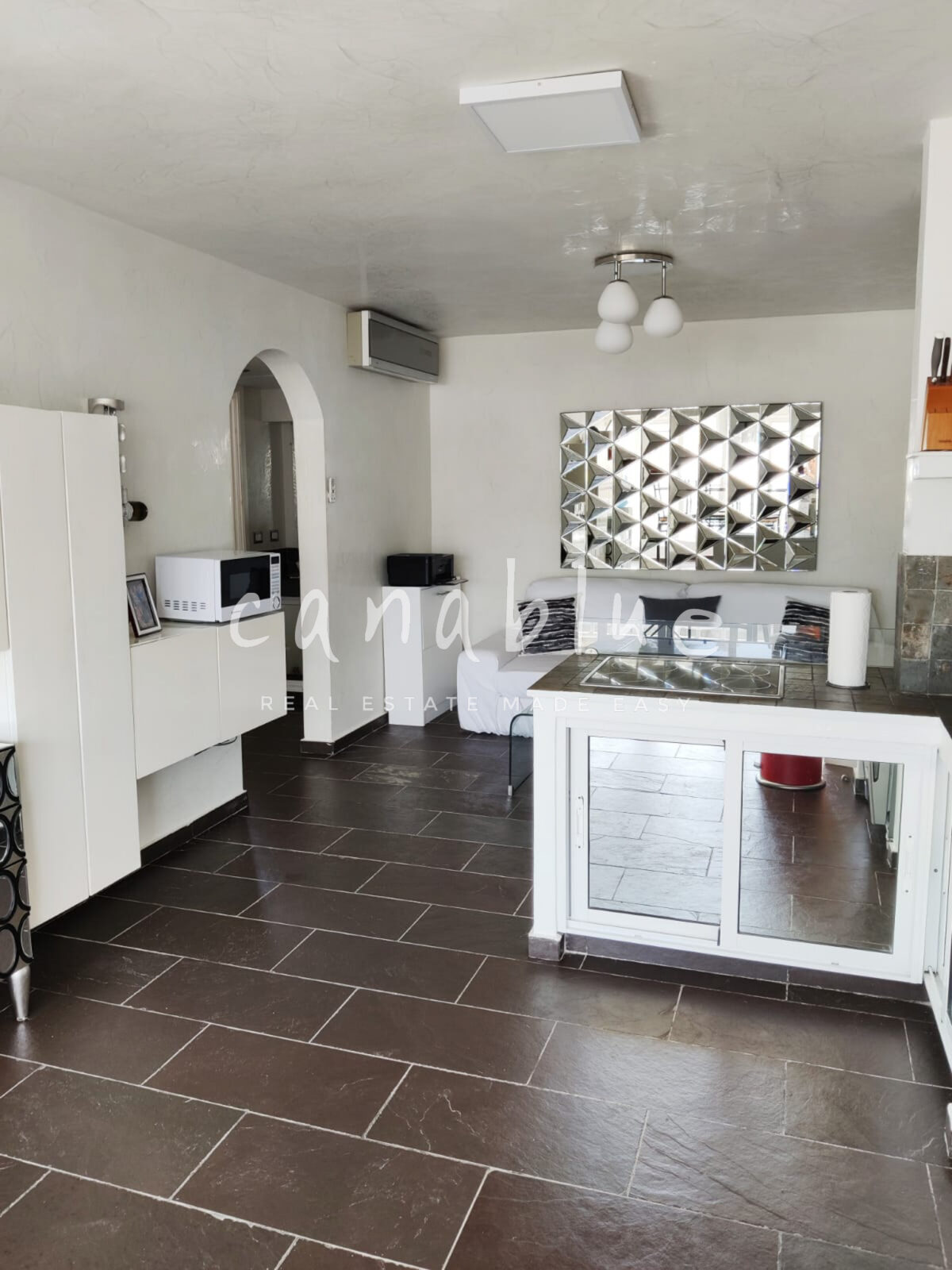 Island Breeze Condo — photo 4