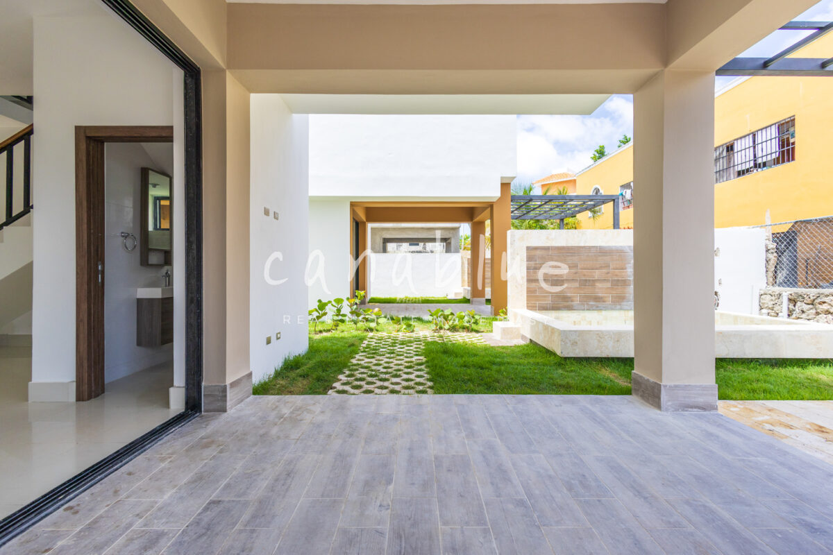 Tranquil Living Retreat Near Downtown — photo 8