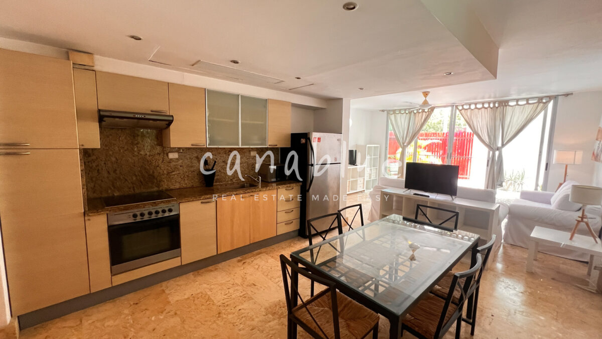 Bright Hideaway Duplex — photo 8