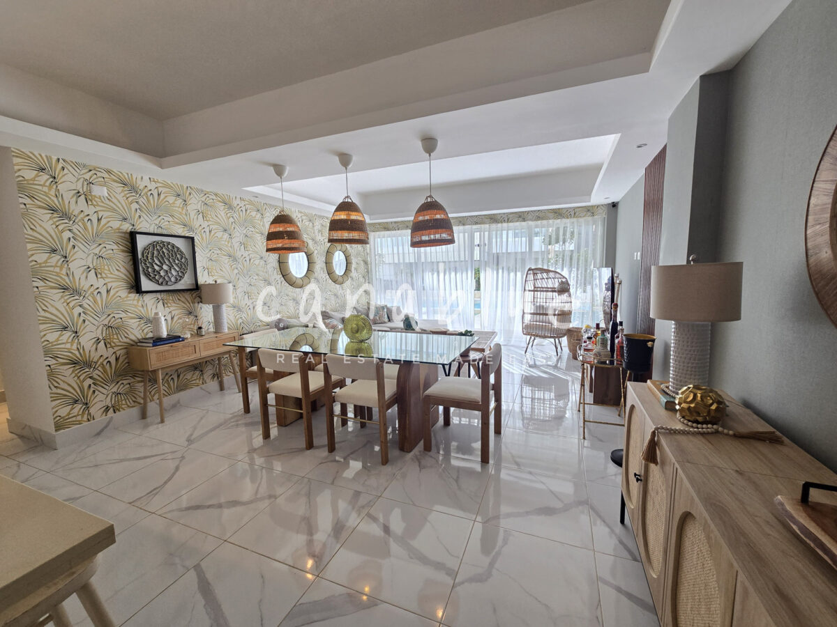 Poolfront Living Condo at Las Canas — photo 6