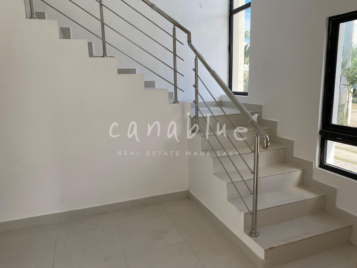Modern 3-Bedroom Villa with Private Pool — photo 11