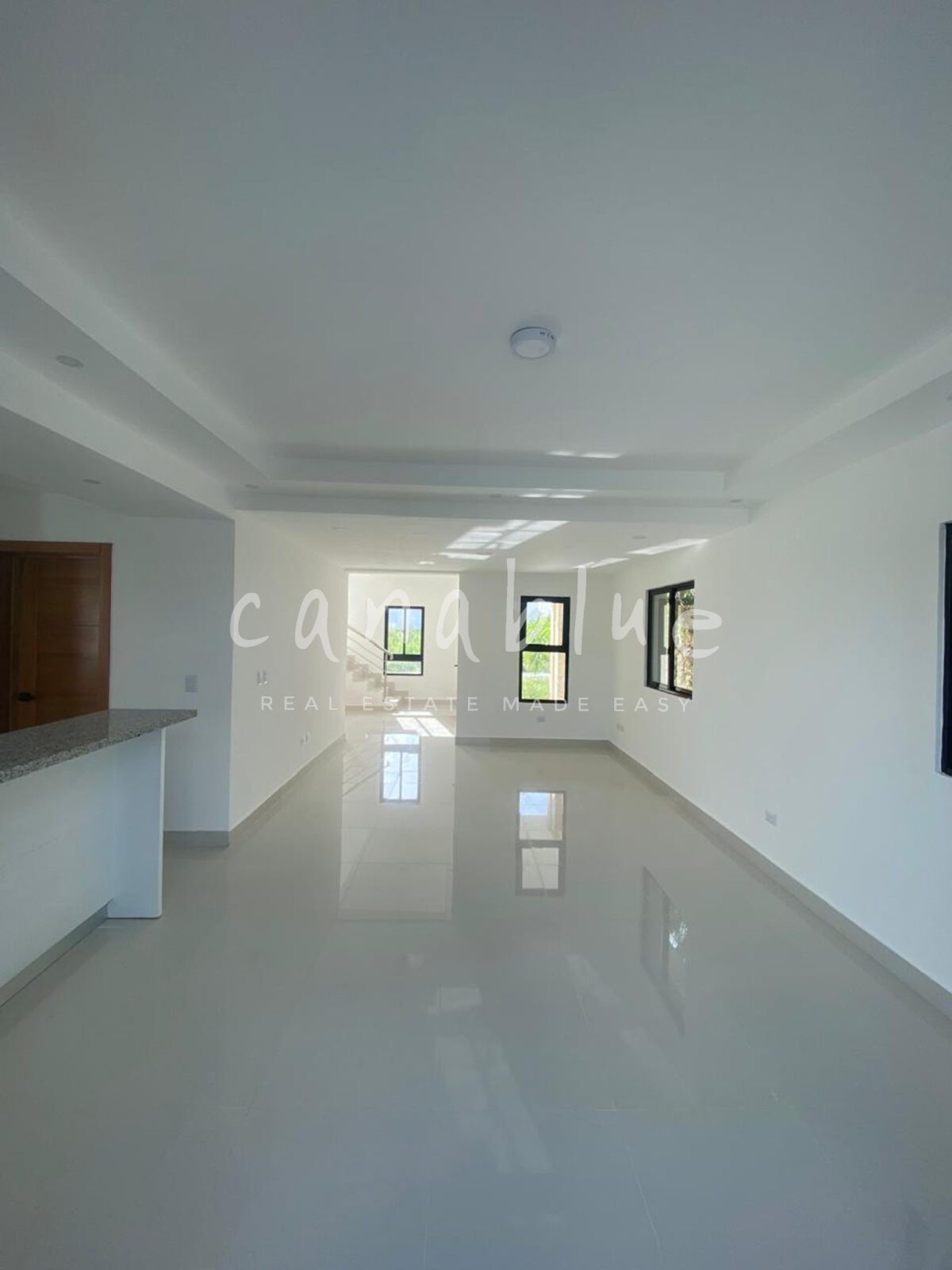 Modern 3-Bedroom Villa with Private Pool — photo 4