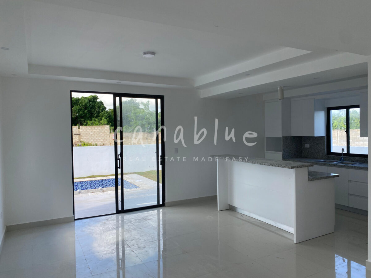 Modern 3-Bedroom Villa with Private Pool — photo 6