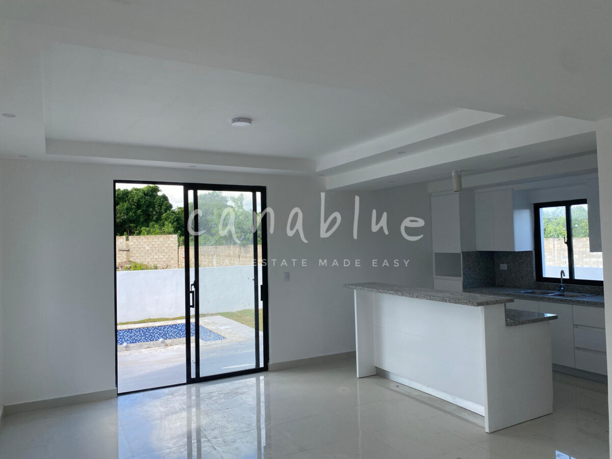 Modern 3-Bedroom Villa with Private Pool — photo 7