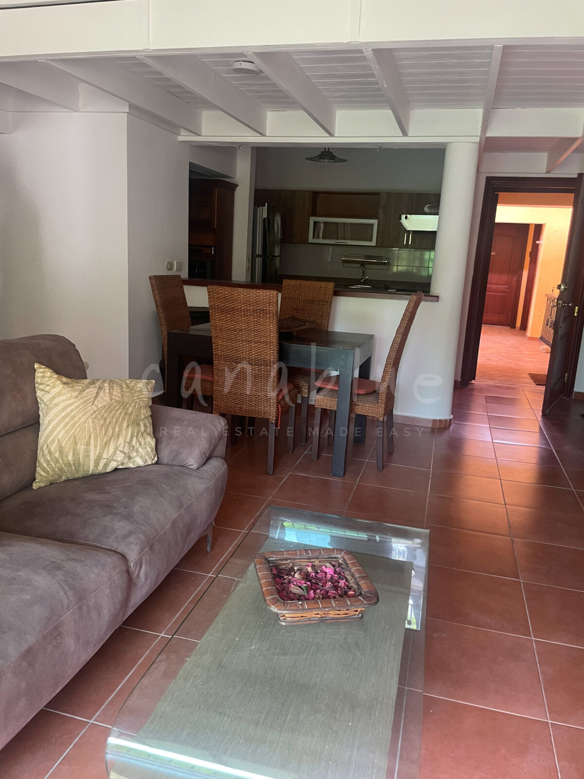 Mar de Cocotal Modern Furnished Condo — photo 3