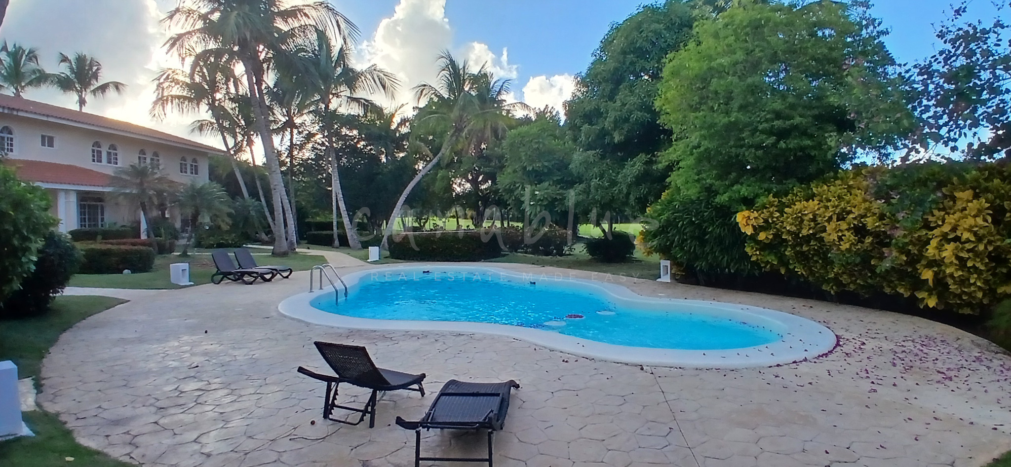 Quisqueya Garden Townhome