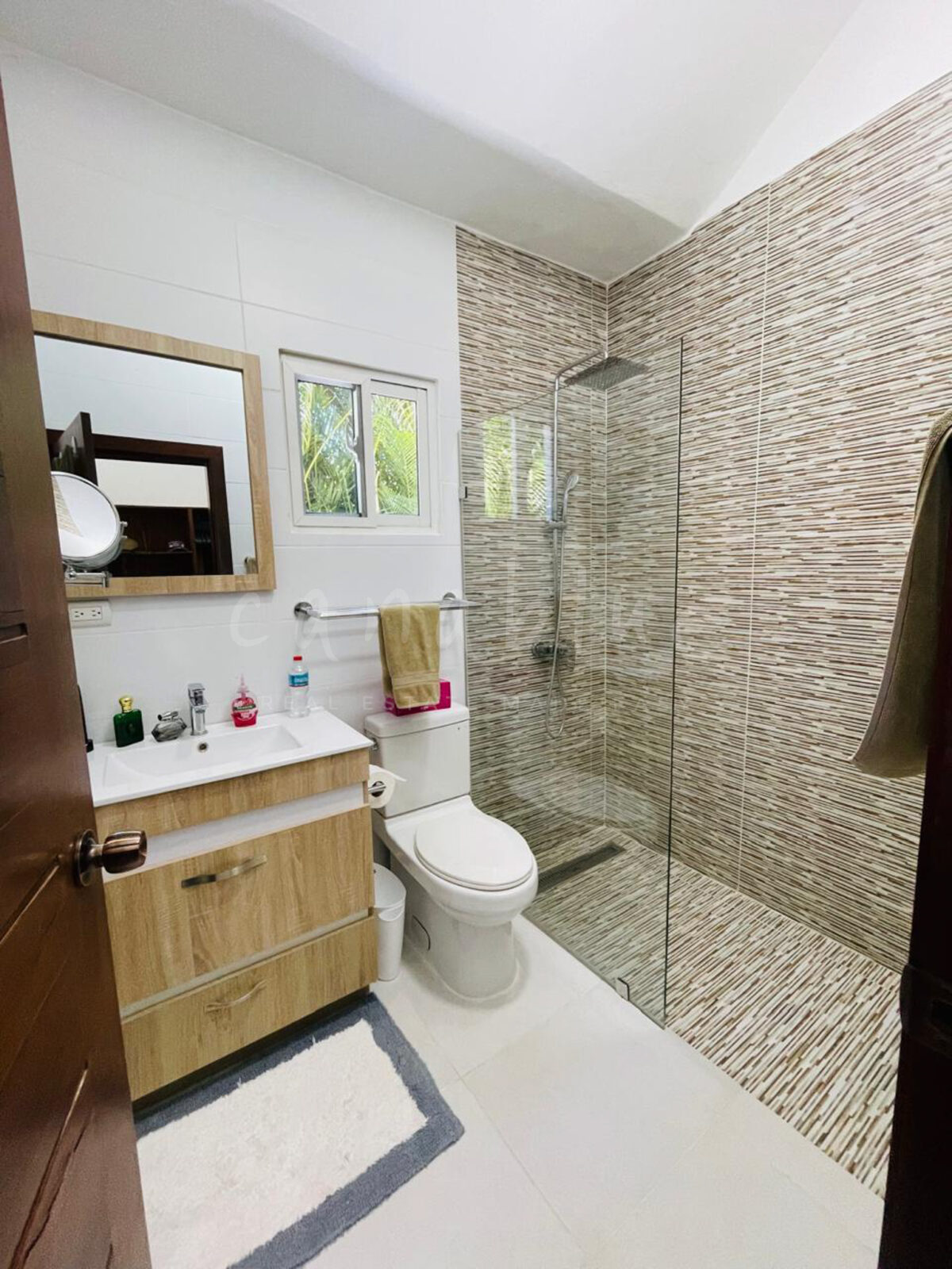 Modern Villa with Private Pool — photo 10