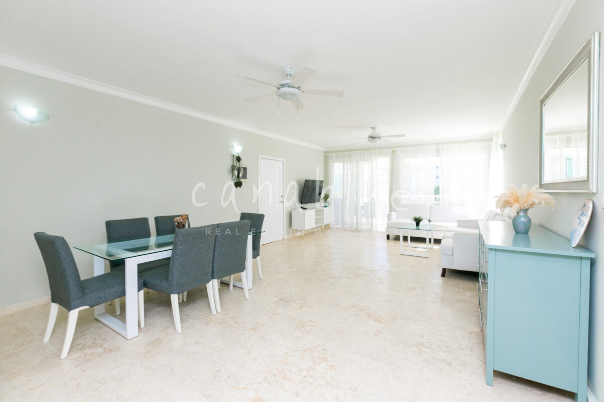 Serene Beachside Retreat — photo 9