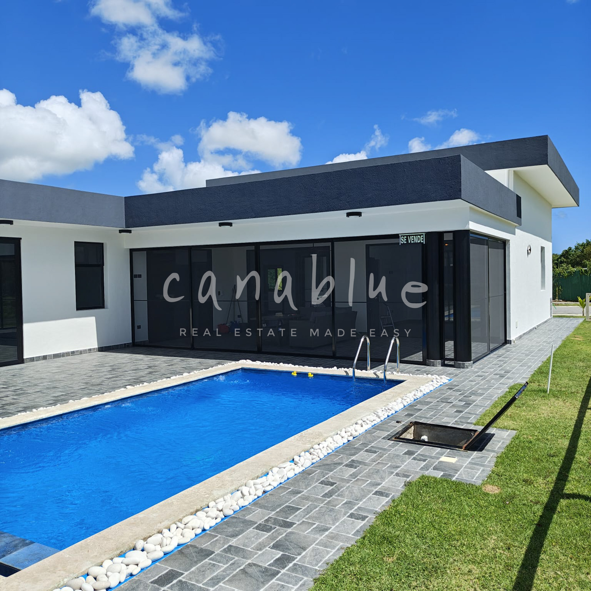Caribbean Eden Poolside Living