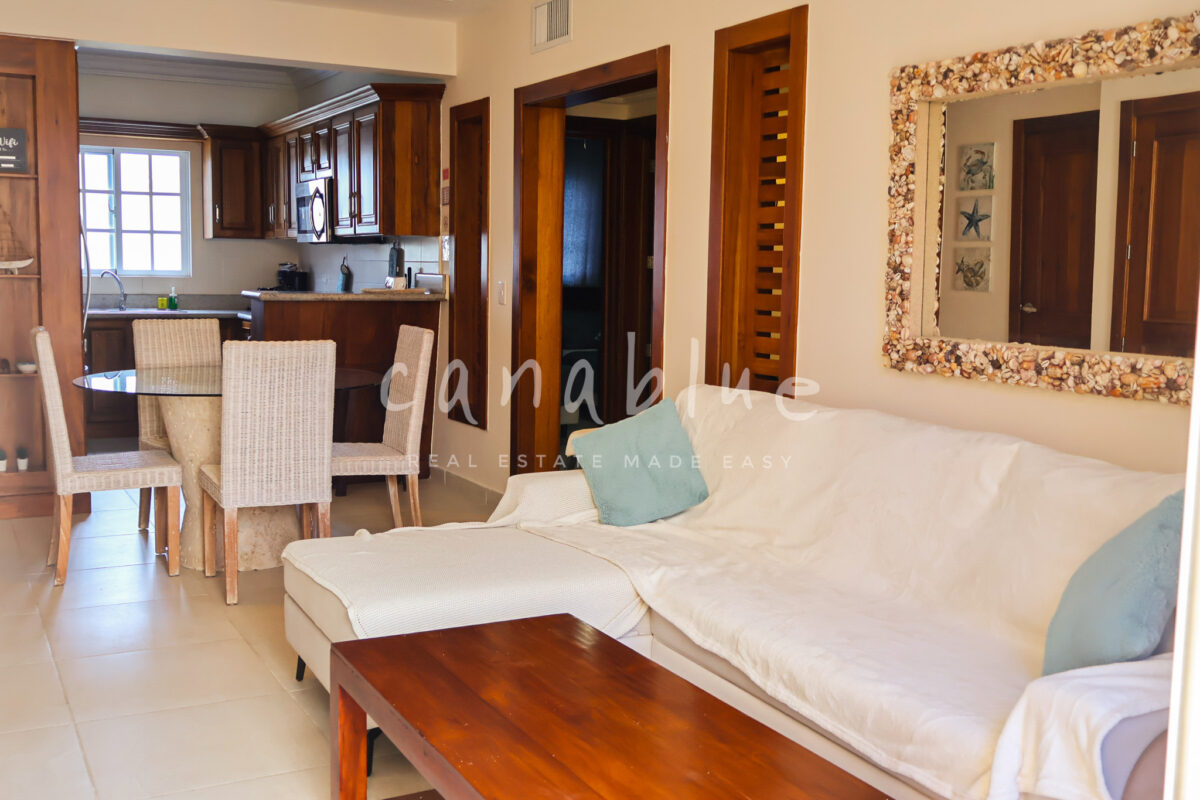 Coastal Terrace 3BR Apartment — photo 9