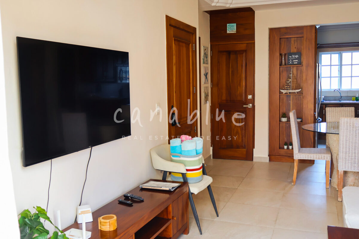 Coastal Terrace 3BR Apartment — photo 10