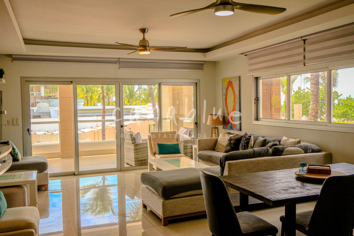 Blue Beach Coastal Retreat — photo 2