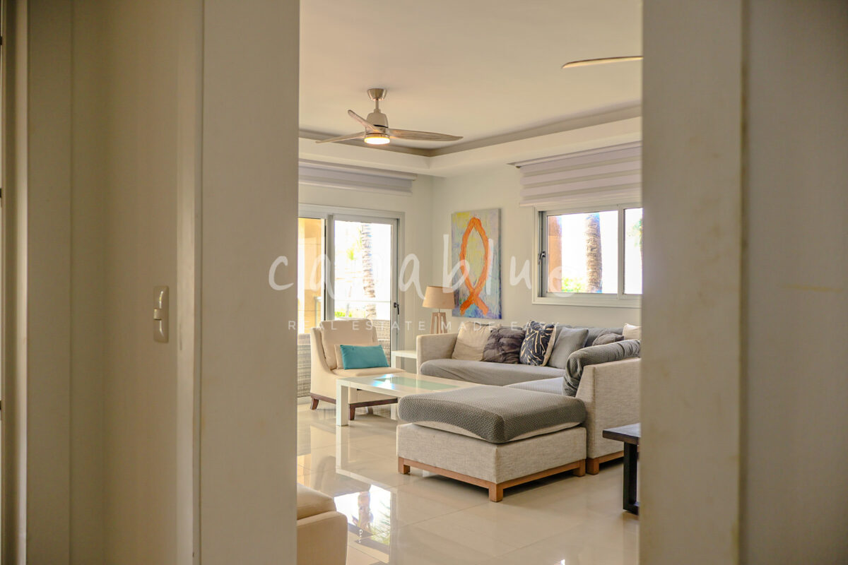 Blue Beach Coastal Retreat — photo 5