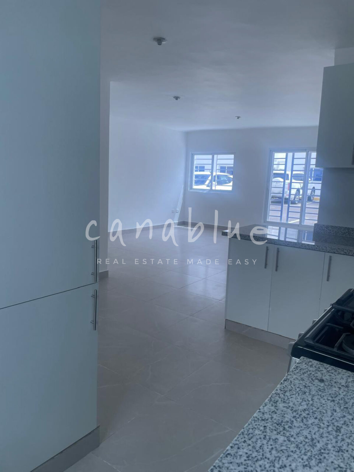 Spacious Condo with Rooftop Terrace — photo 5