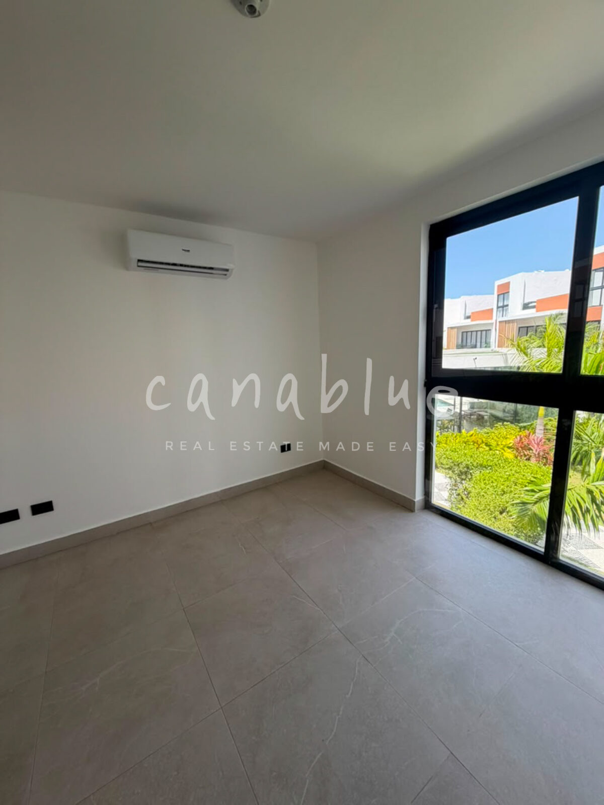 Rooftop Paradise Condo — photo 4