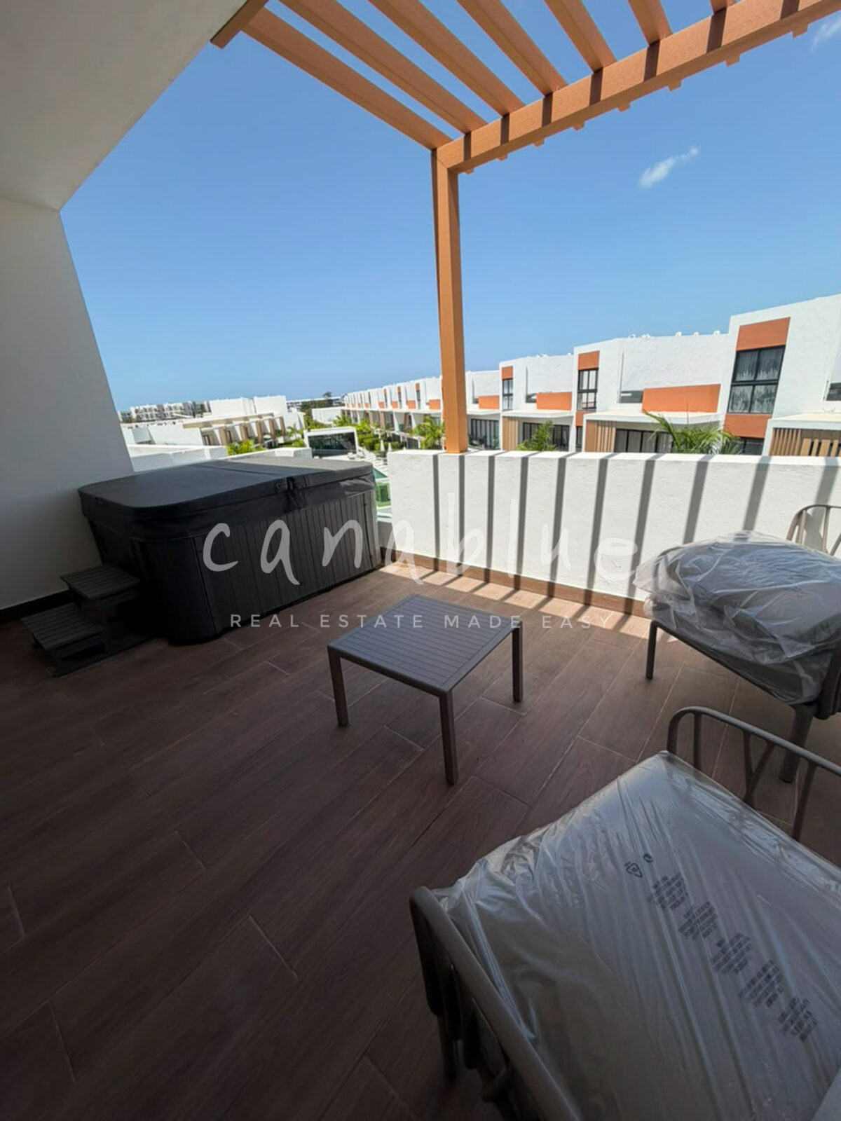 Rooftop Paradise Condo — photo 8