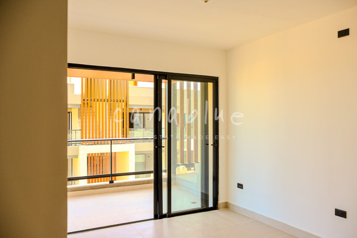 Stylish 3-Bedroom Penthouse Near Downtown — photo 4