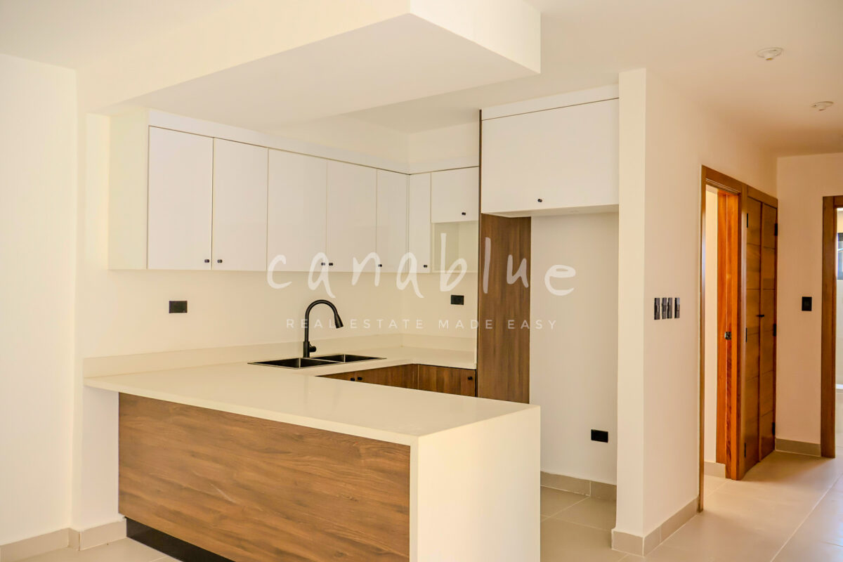 Stylish 3-Bedroom Penthouse Near Downtown — photo 5