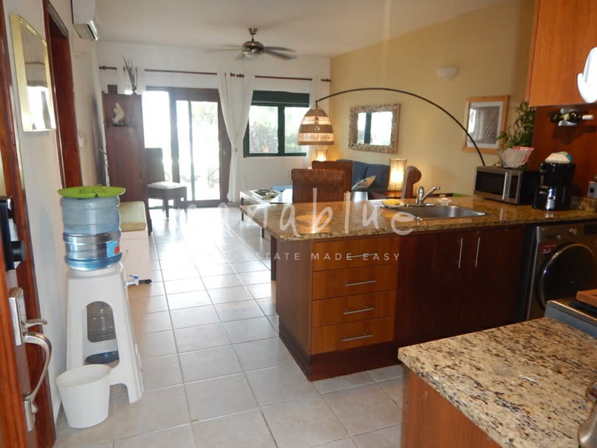 Beachfront Poolside Haven — photo 9