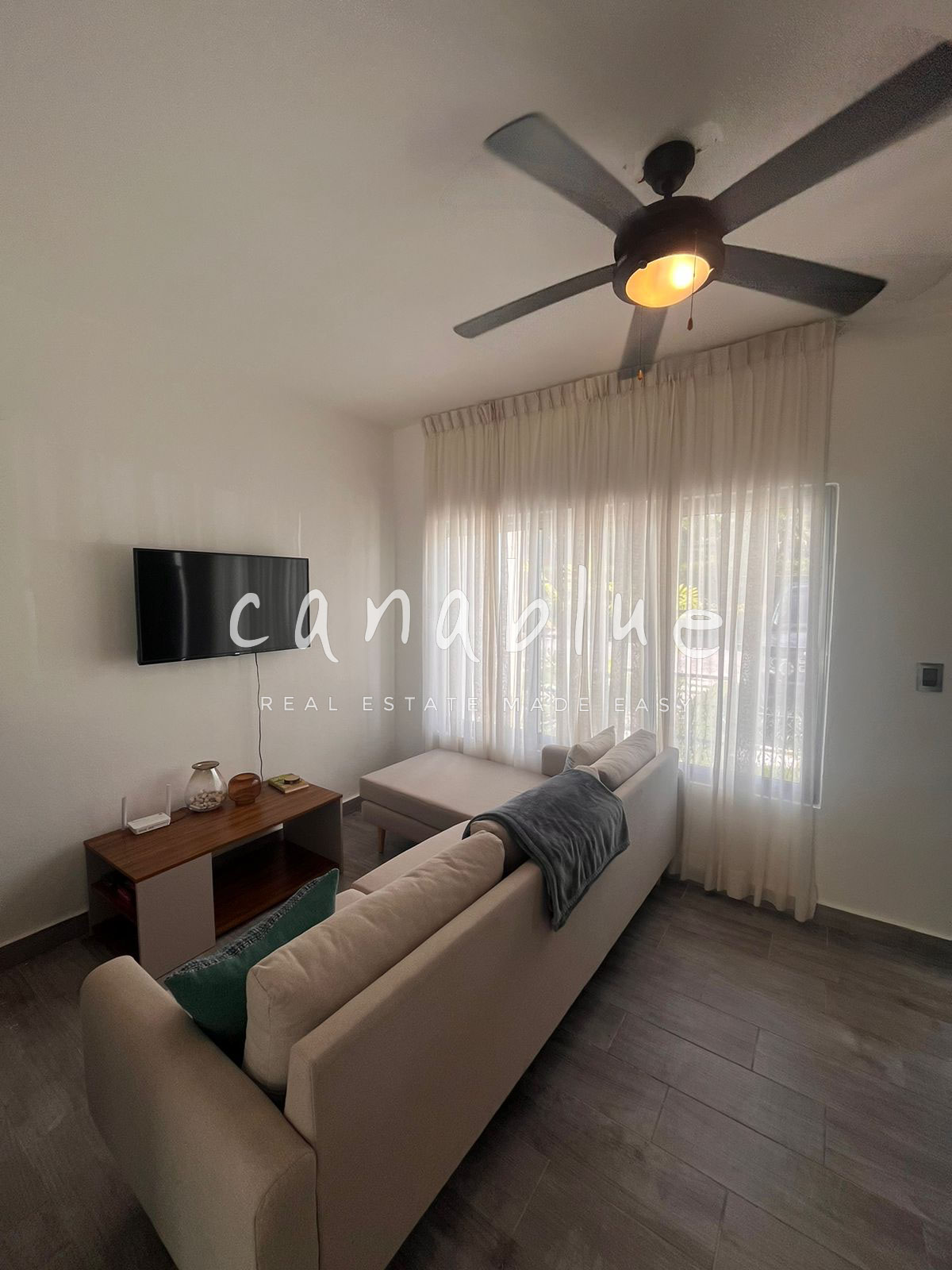 Cozy Coastal Villa in Maretta Beach — photo 2