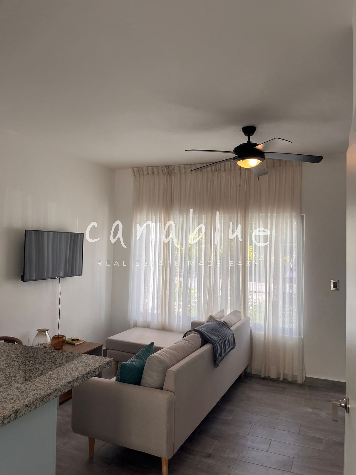 Cozy Coastal Villa in Maretta Beach — photo 3