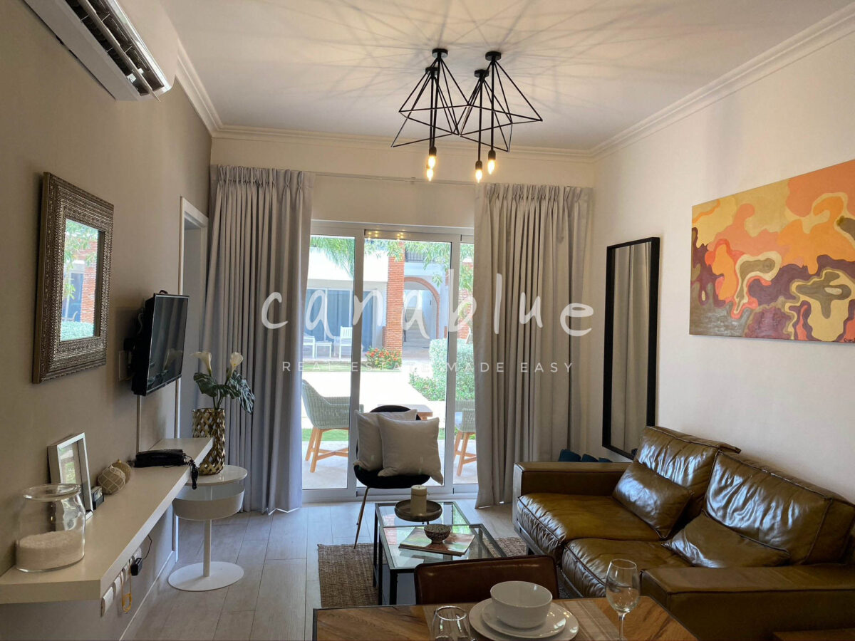 Elegantly Bright Natural Light Condo — photo 3