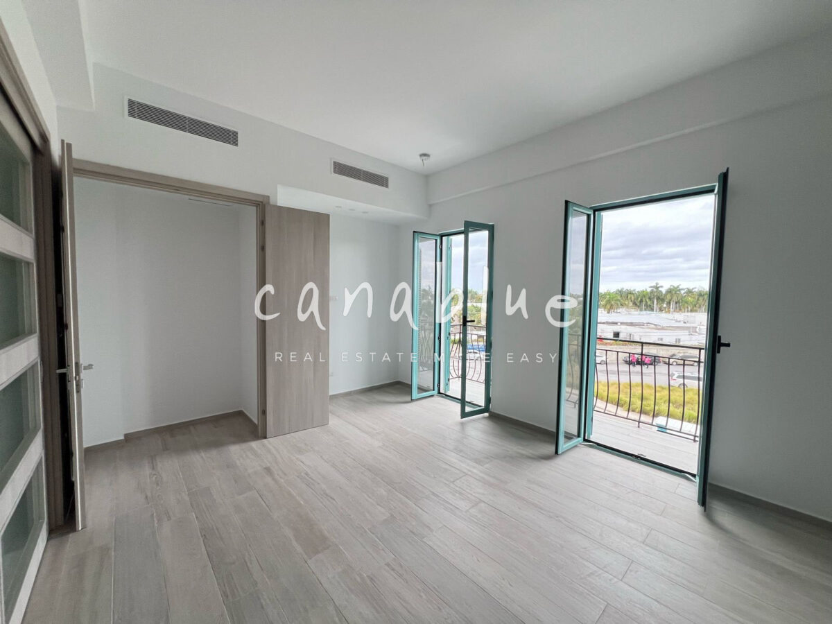 Italian Charm Condo 🚨PRICE REDUCTION🚨 — photo 4