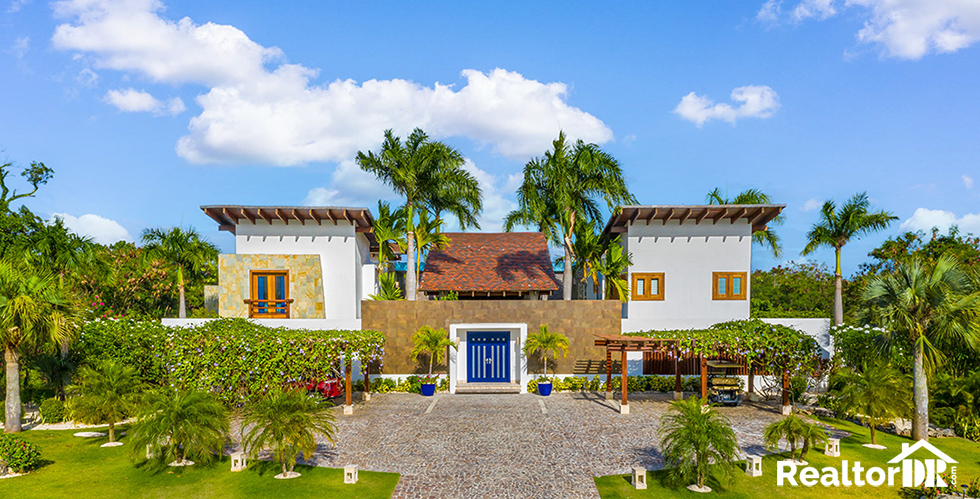 Experience Elite Living: Cap Cana’s Hidden 5 + 2 Bedroom Jewel