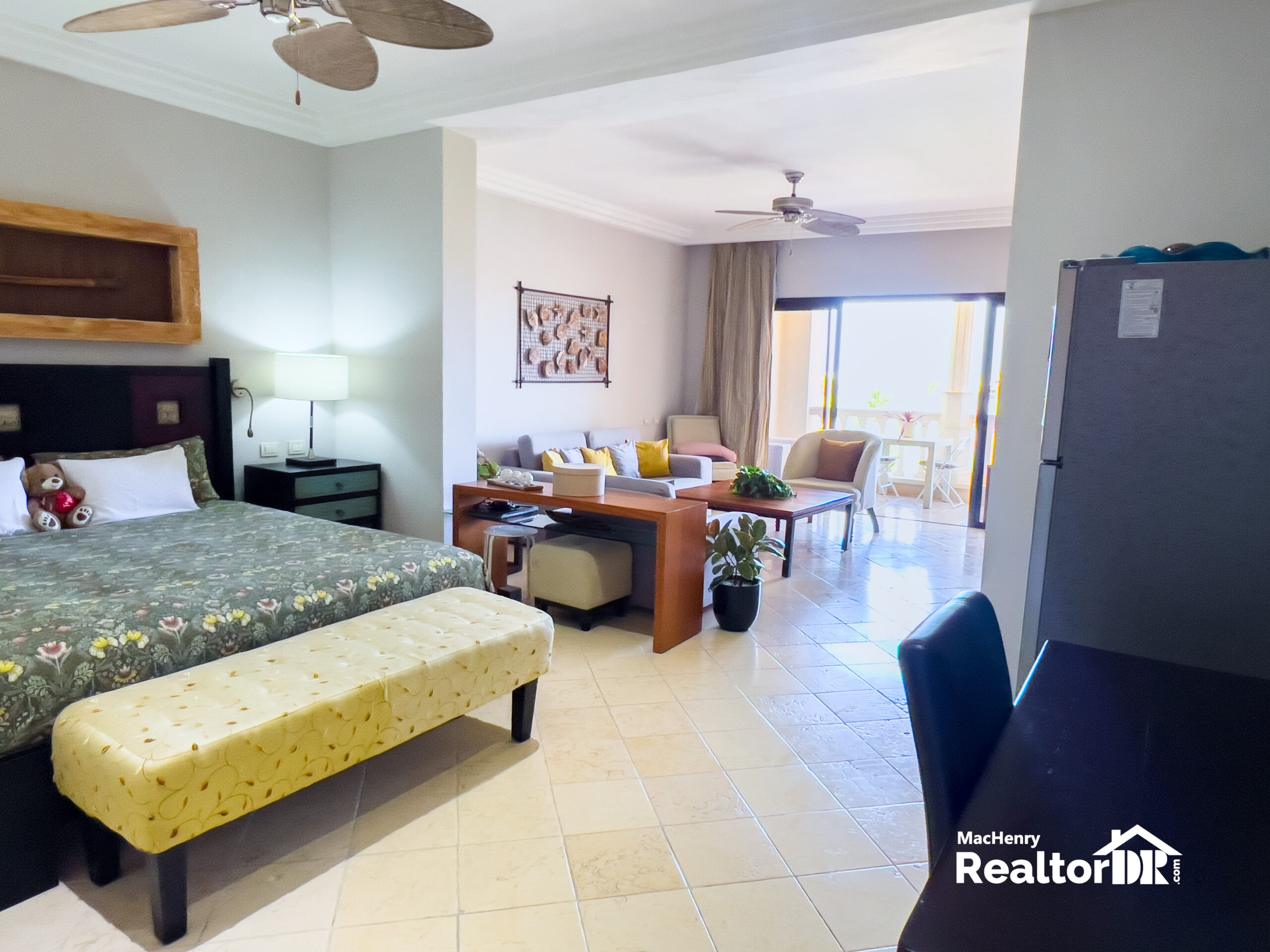 🏝️ FULLY FURNISHED STUDIO IN CAP CANA WITH STUNNING MARINA AND OCEAN VIEWS — photo 3