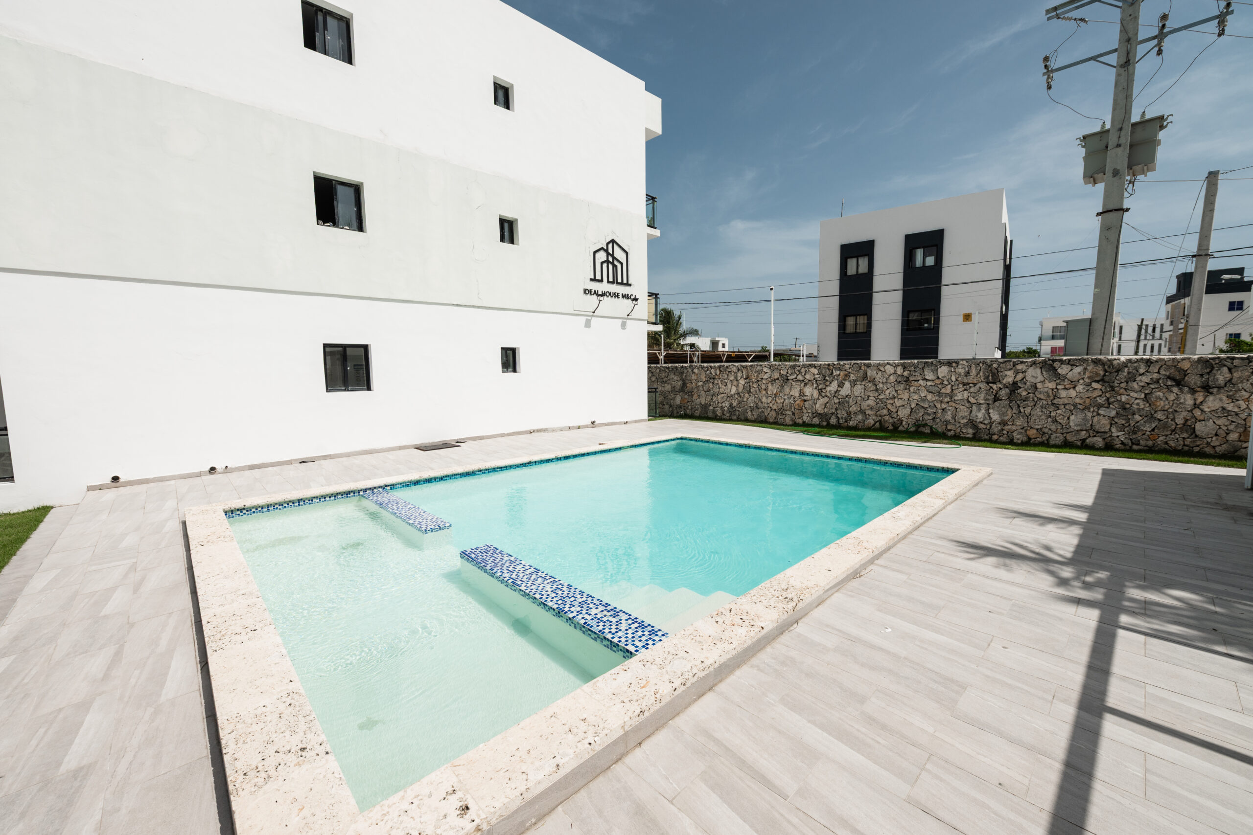 🏡 AFFORDABLE 2-BEDROOM CONDO FOR SALE IN PUNTA CANA — photo 3
