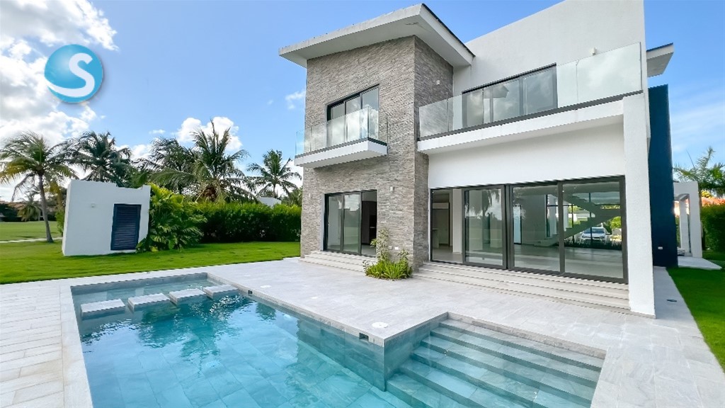 3-Bedroom Villa in Cocotal — photo 1