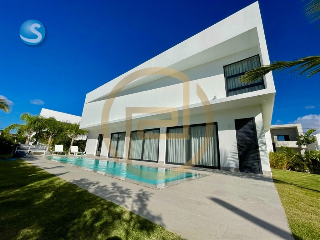 4-Bedroom Villa in Punta Cana Village