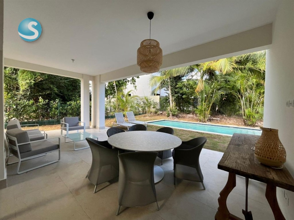 4-Bedroom Villa in Punta Cana Village
