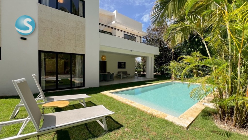 4-Bedroom Villa in Punta Cana Village — photo 2