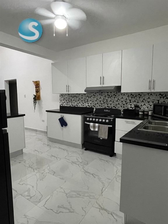 2-Bedroom House in Verón — photo 7