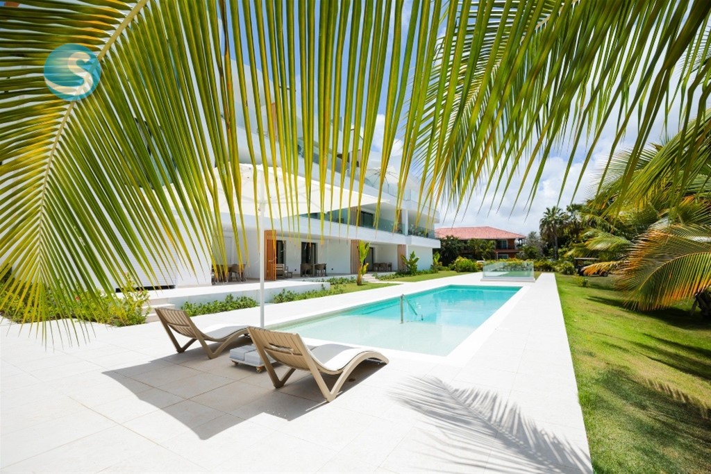 2-Bedroom Apartment in Cocotal Golf & Country Club — photo 3