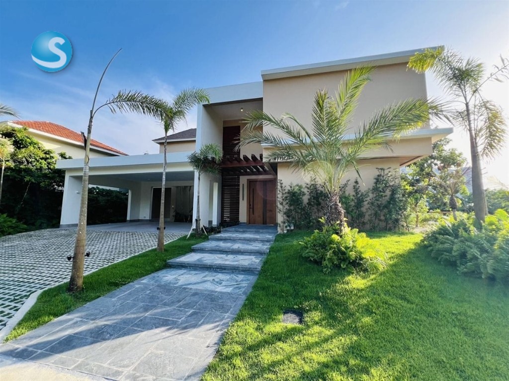 4-Bedroom Villa in Punta Cana Village — photo 1