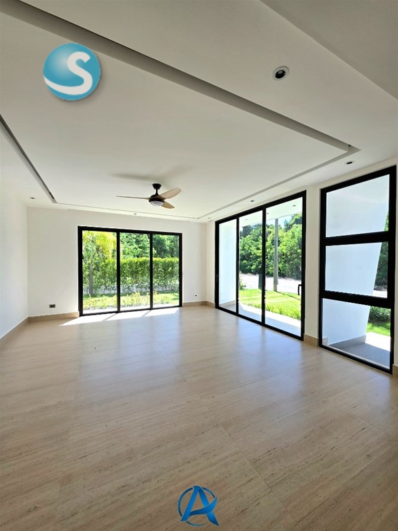 4-Bedroom Villa in Punta Cana Village — photo 10