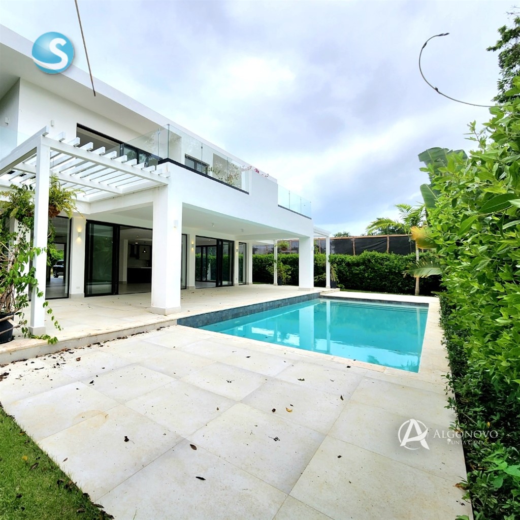 4-Bedroom Villa in Punta Cana Village — photo 3