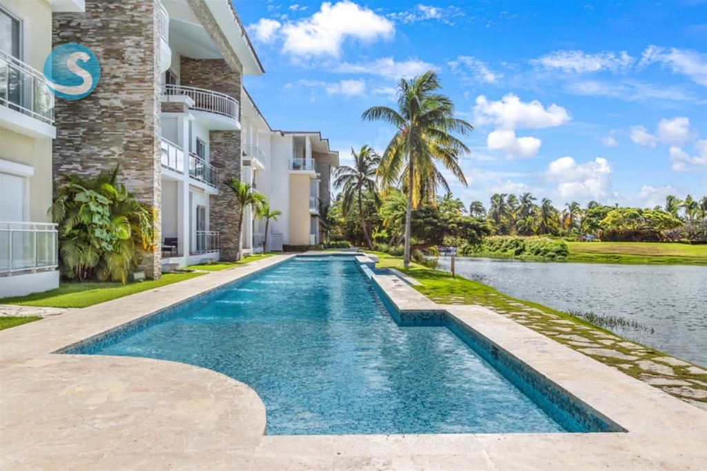 2-Bedroom Apartment in Cocotal Golf & Country Club — photo 1