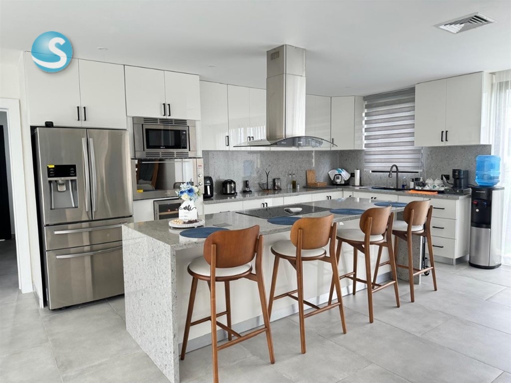 4-Bedroom Apartment in Vista Cana — photo 4