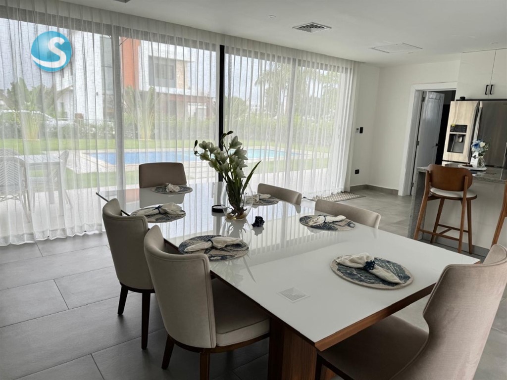 4-Bedroom Apartment in Vista Cana — photo 5