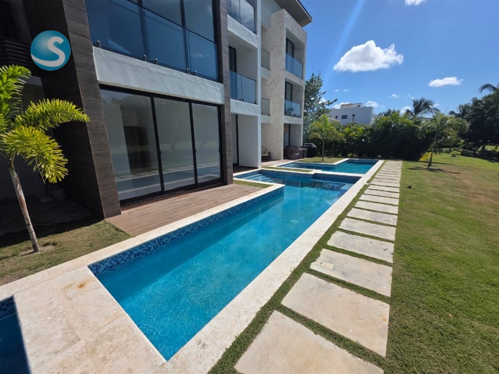 3-Bedroom Apartment in Cocotal