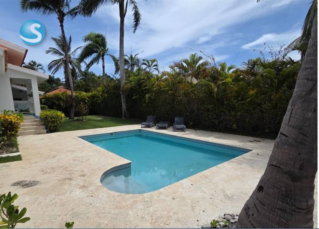3-Bedroom Villa in Cocotal Golf & Country Club — photo 1