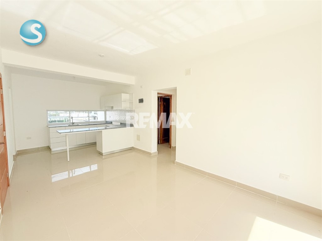 2-Bedroom Apartment in Verón — photo 2