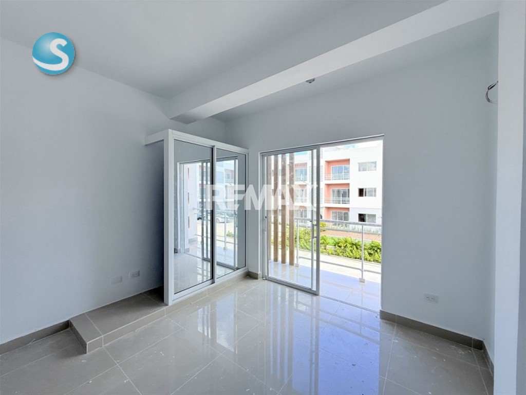 2-Bedroom House in Verón — photo 11