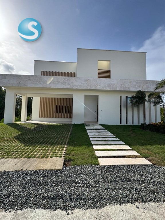 4-Bedroom Villa in Punta Cana Village — photo 1